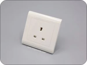 UK električna utičnica